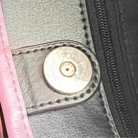 Coach 5696 City Tote In Signature Canvas IN Light Khaki Ice Purple - Picture 8 of 8